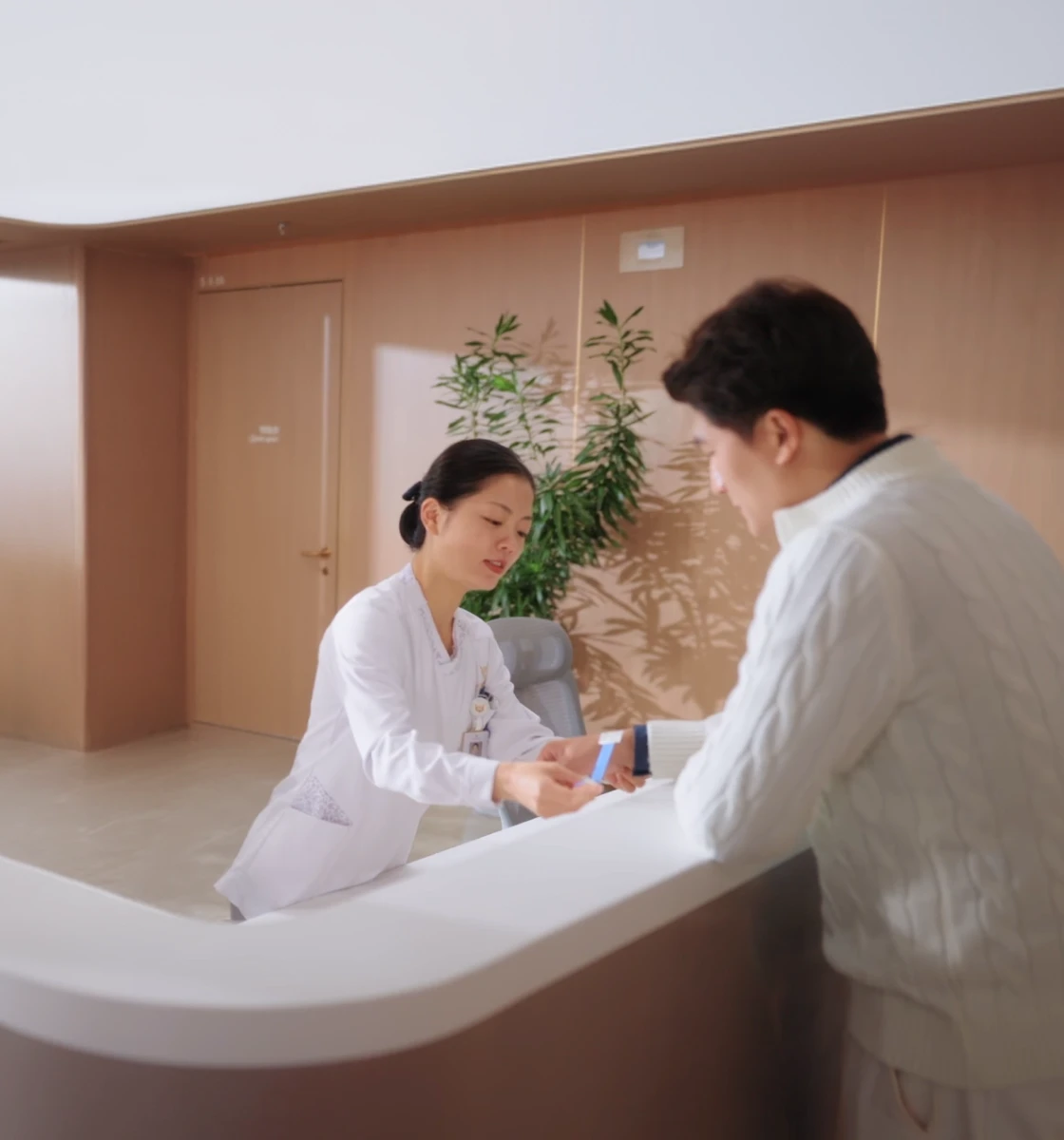 首页特色服务午晚门诊_2x.webp